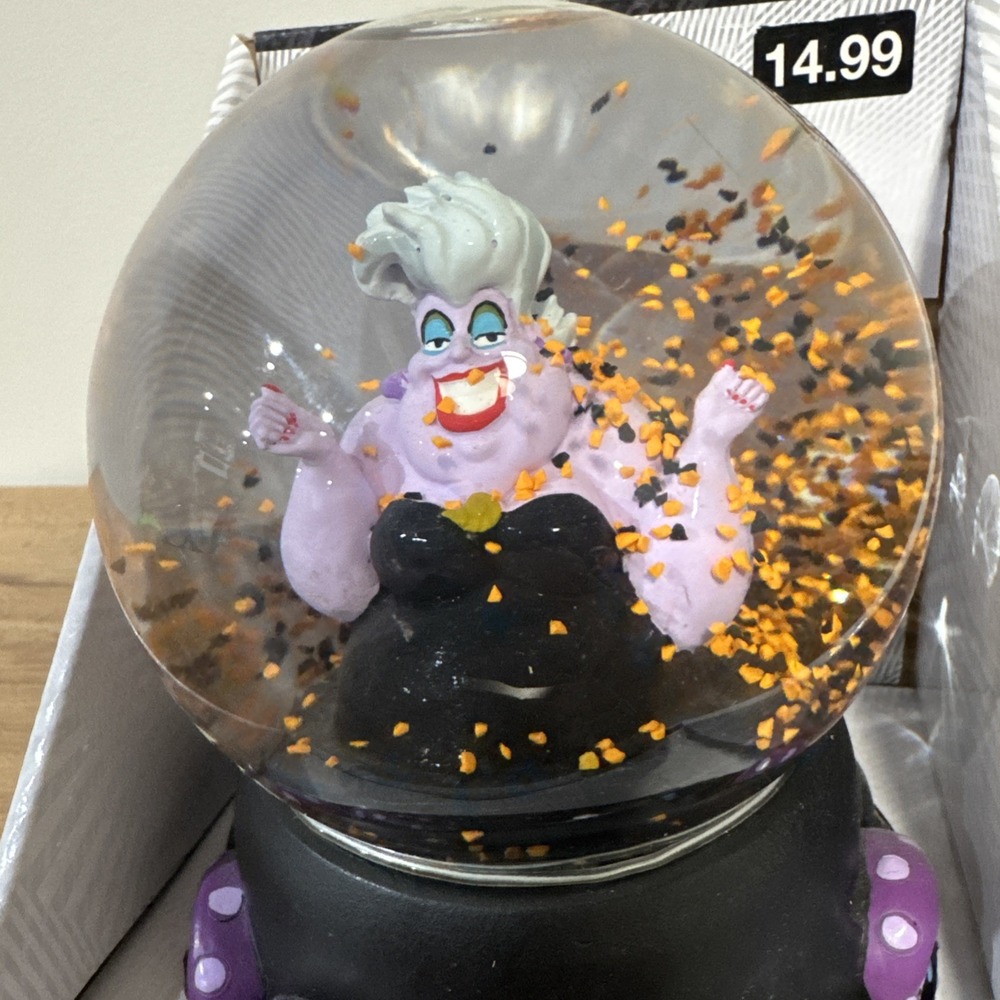 New Disney Villains Ursula Little Mermaid Music Snomotion Waterglobe Snow Globe - Picture 6 of 6
